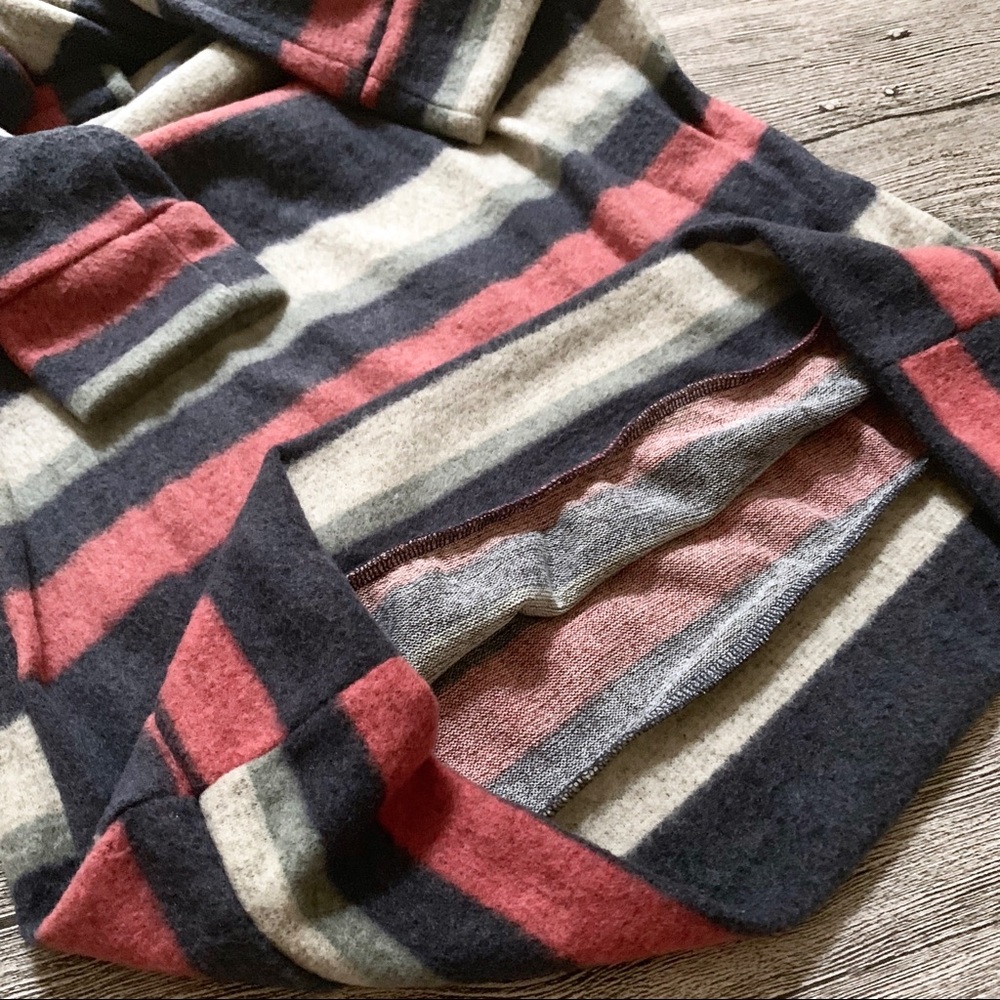 Striped Long Sleeve Belted Dress - Picture 7 of 8